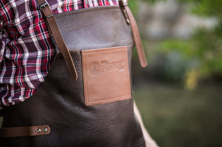 Petromax Apranga Odinė prijuostė PETROMAX, tamsiai ruda, 84 x 155 x 1 cm