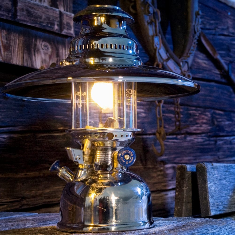 Paraffin lamp PETROMAX HK 500, brass, height 40 cm, luminous Paraffin lamp PETROMAX HK 500, brass, height 40 cm, luminous