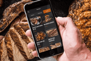 Traeger App programėlėje rasite per 1600 patiekalų, pagaminamų ant grilio, receptų
